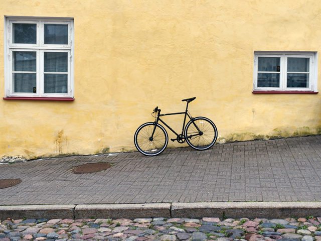 State Bicycle Co Wulf on streets