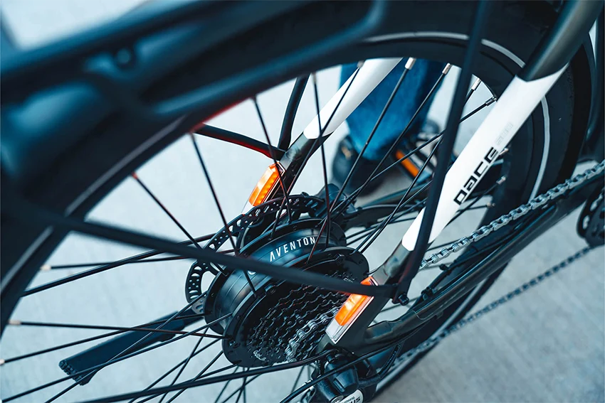 closeup of a rear hub motor on the Aventon Pace 500.3 electric bike