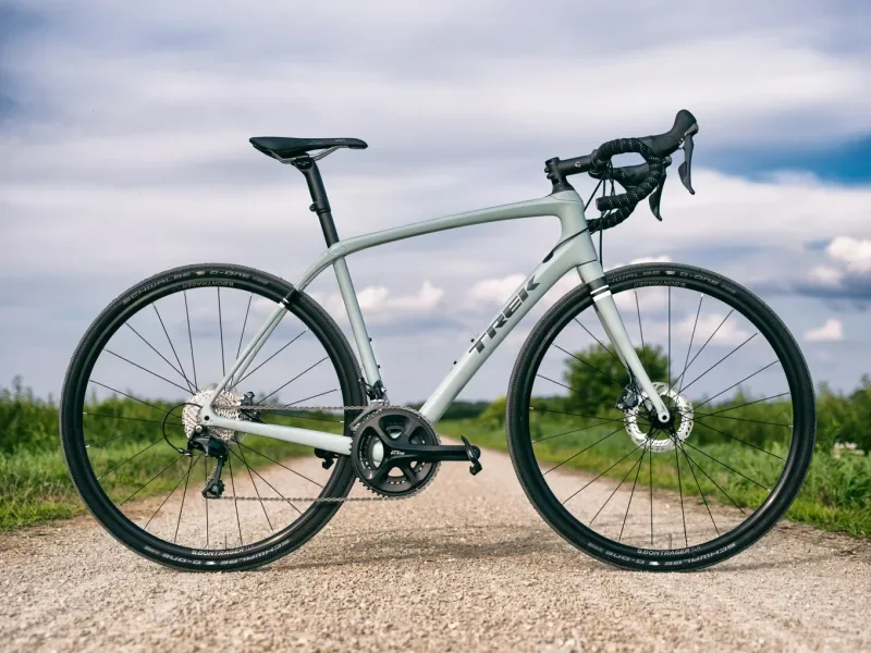 trek vs giant road bikes