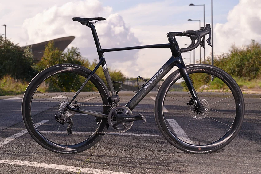 Italian carbon road bike by sarto